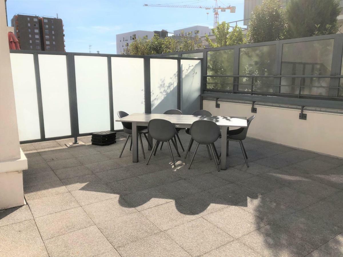 Bel Appartement De 2 Chambres A 40 Min De Paris Courcouronnes エクステリア 写真