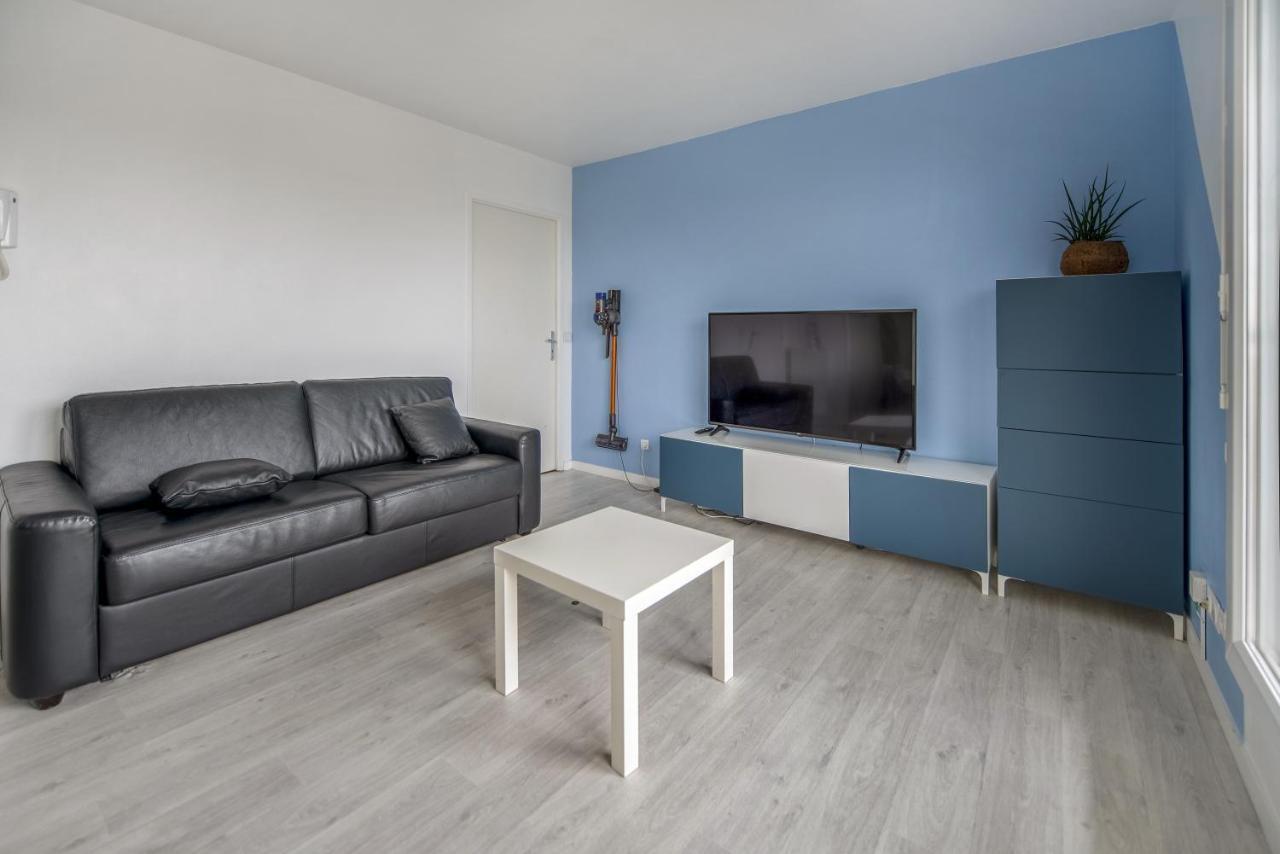 Bel Appartement De 2 Chambres A 40 Min De Paris Courcouronnes エクステリア 写真