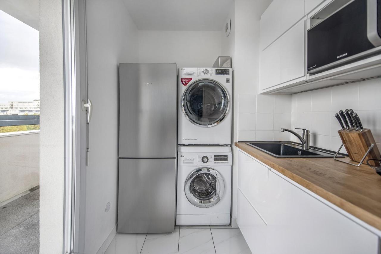 Bel Appartement De 2 Chambres A 40 Min De Paris Courcouronnes エクステリア 写真